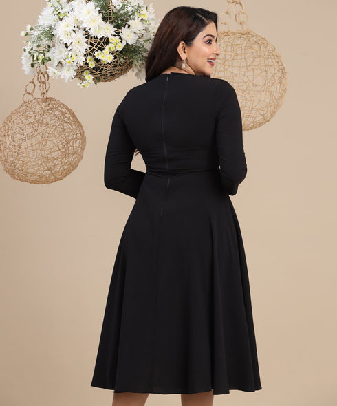 Half Sleeve Round Neck Black Dress